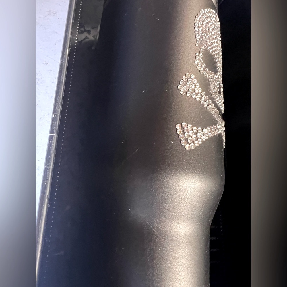 ✨LIMITED EDITION✨ Hydrapeak Voyager 40oz Skull Bling Tumbler Halloween - Picture 6 of 7